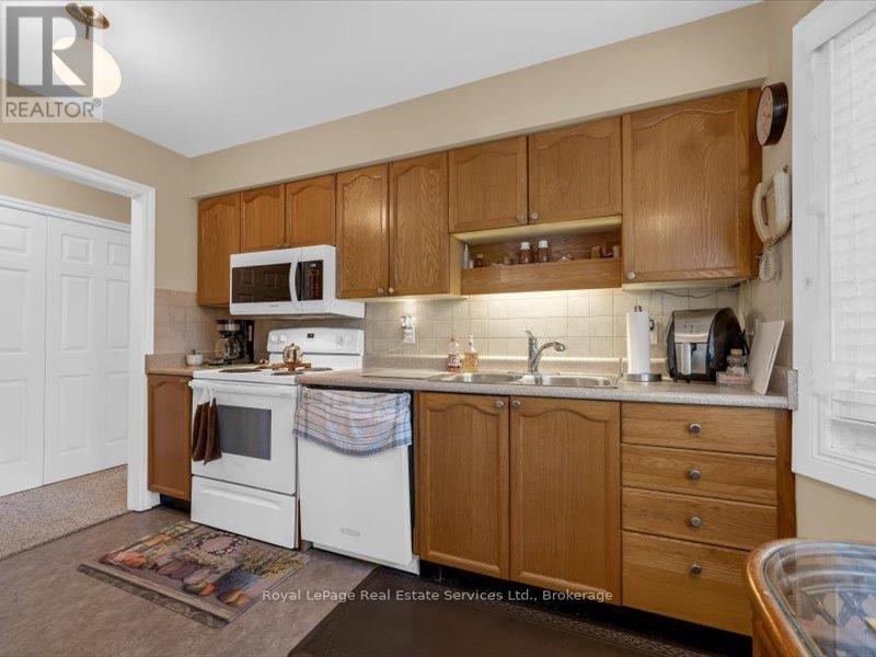 81 HAMILTON STREET N - 10