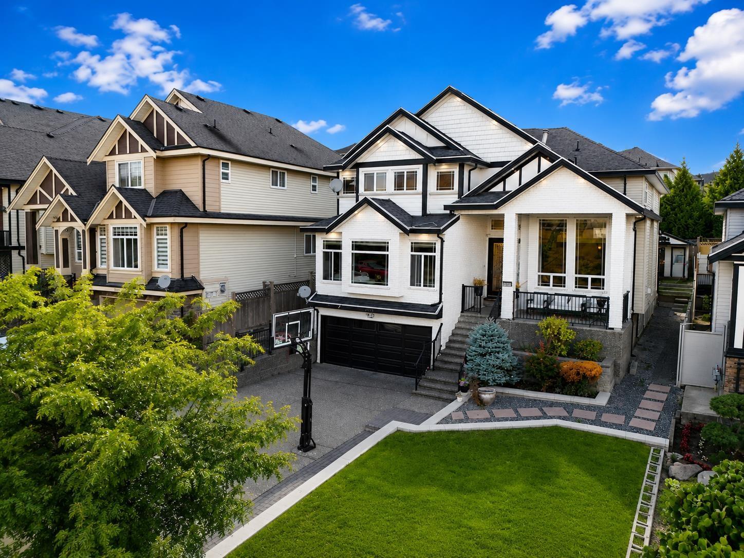 8 Bed, 8 Bath House for Sale in Surrey – 18913 54A AVENUE, Surrey – MLS# R3143906 - Image 3