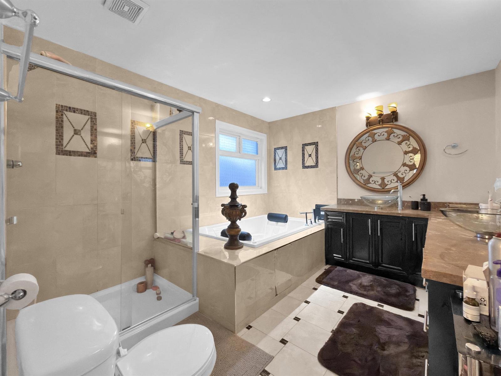 8 Bed, 8 Bath House for Sale in Surrey – 18913 54A AVENUE, Surrey – MLS# R3143906 - Image 28