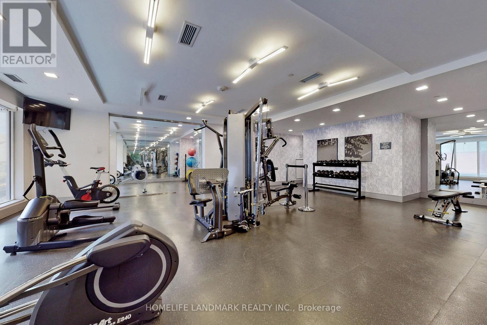 #505 58 ORCHARD VIEW BOULEVARD - 21