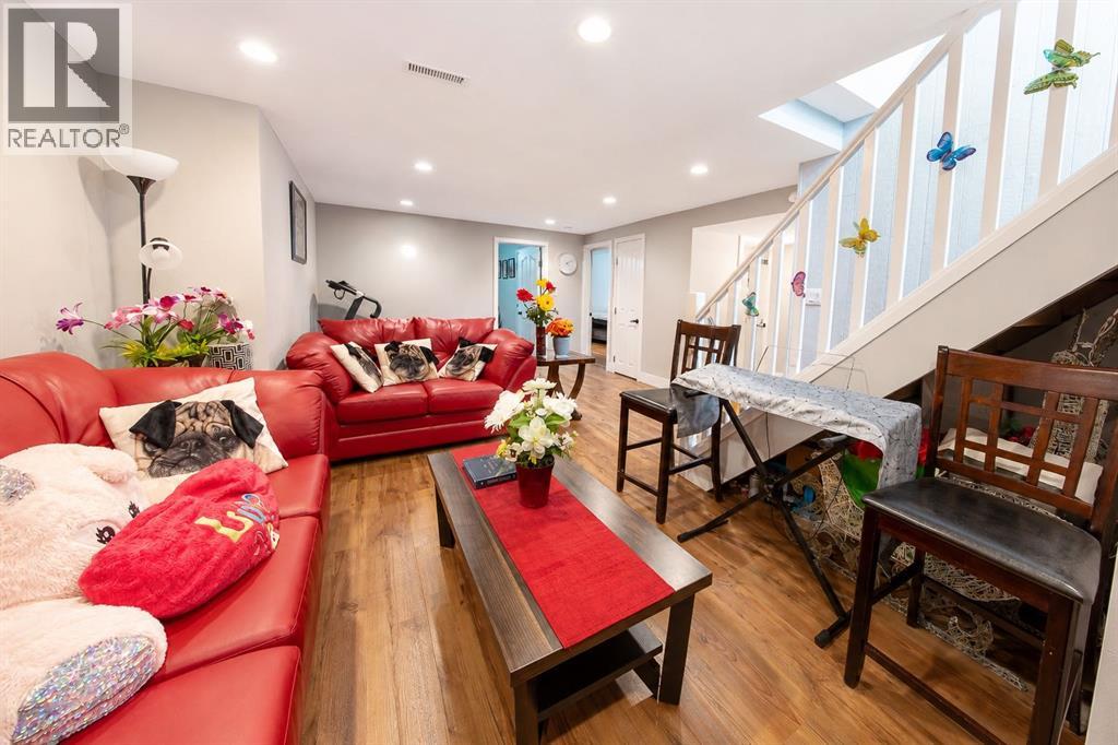 165 Nash Street - 12