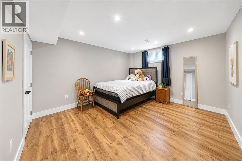 165 Nash Street - 33