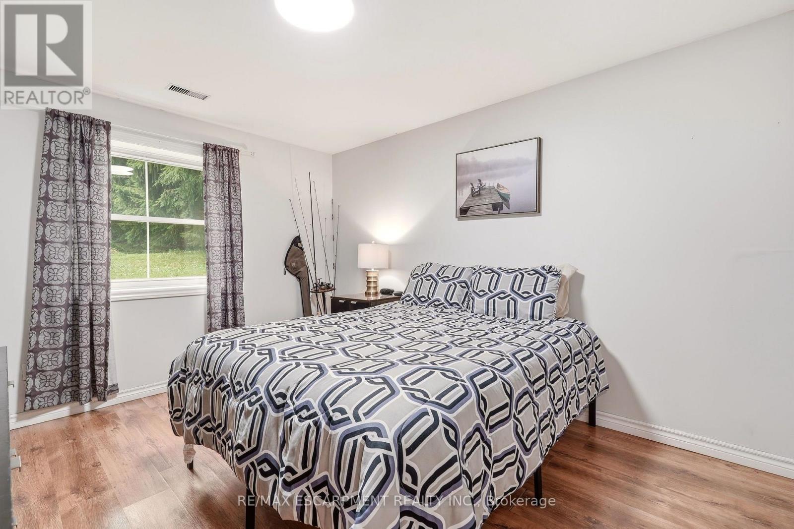 318 10TH CONCESSION ROAD E - 34