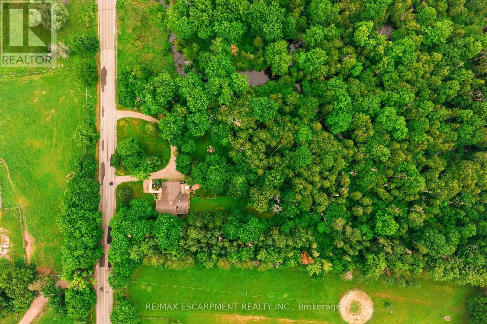 318 10TH CONCESSION ROAD E - 47