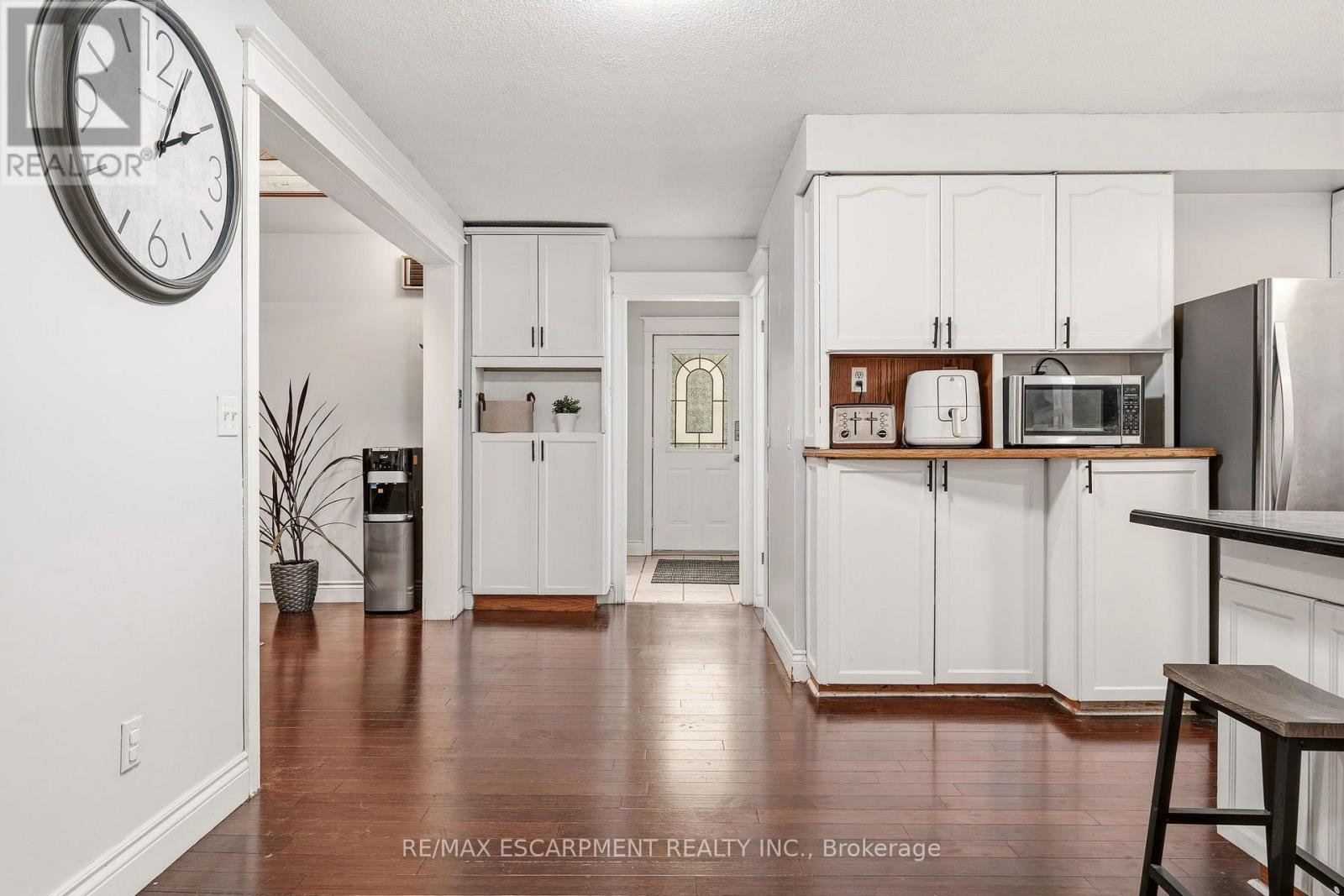 318 10TH CONCESSION ROAD E - 6