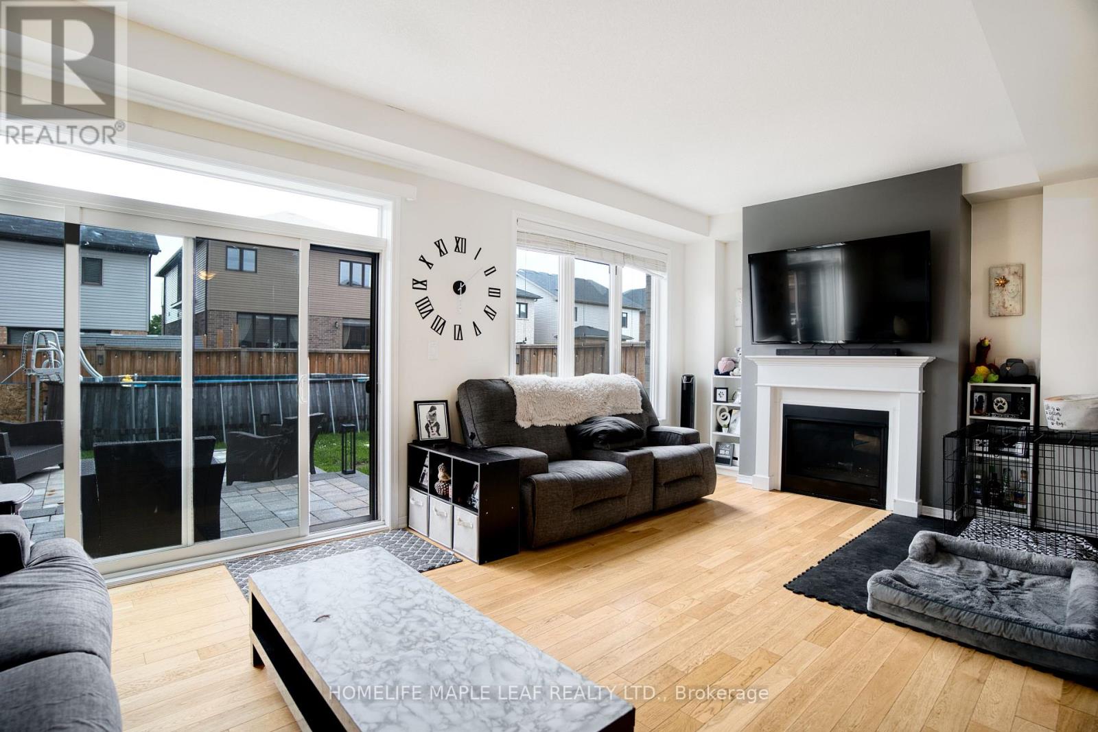 232 BEDROCK DRIVE S - 11