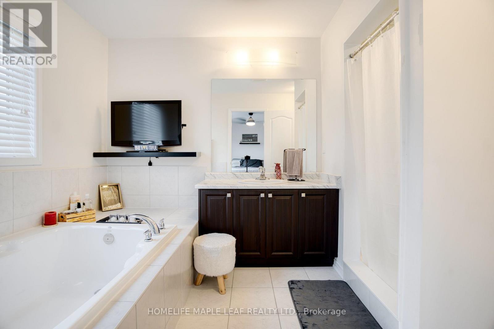 232 BEDROCK DRIVE S - 14