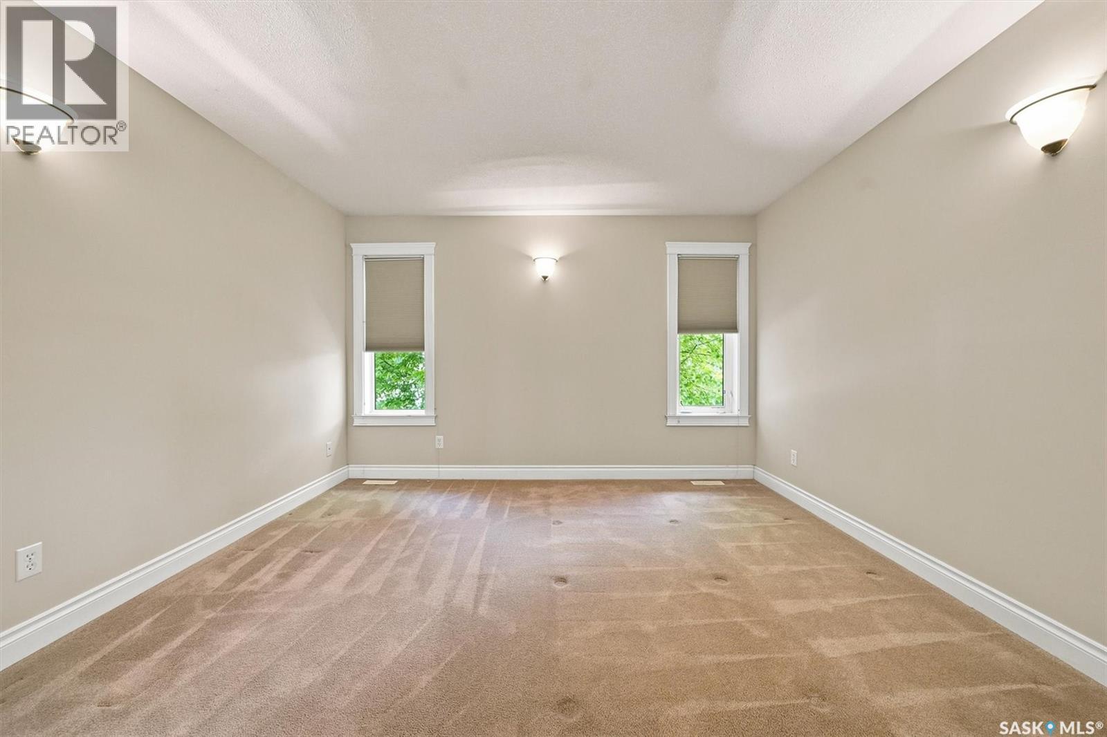 841 Martens CRESCENT - 16