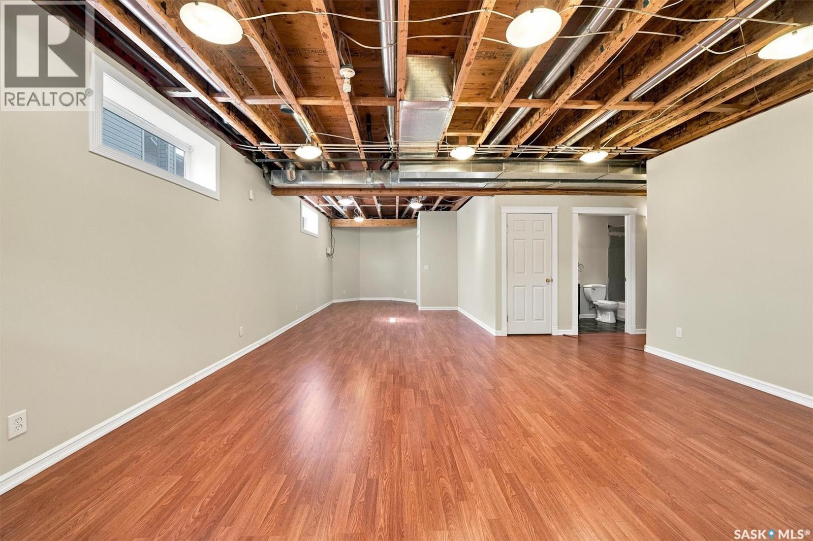 841 Martens CRESCENT - 33