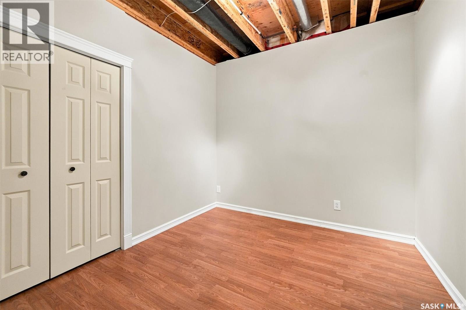 841 Martens CRESCENT - 35