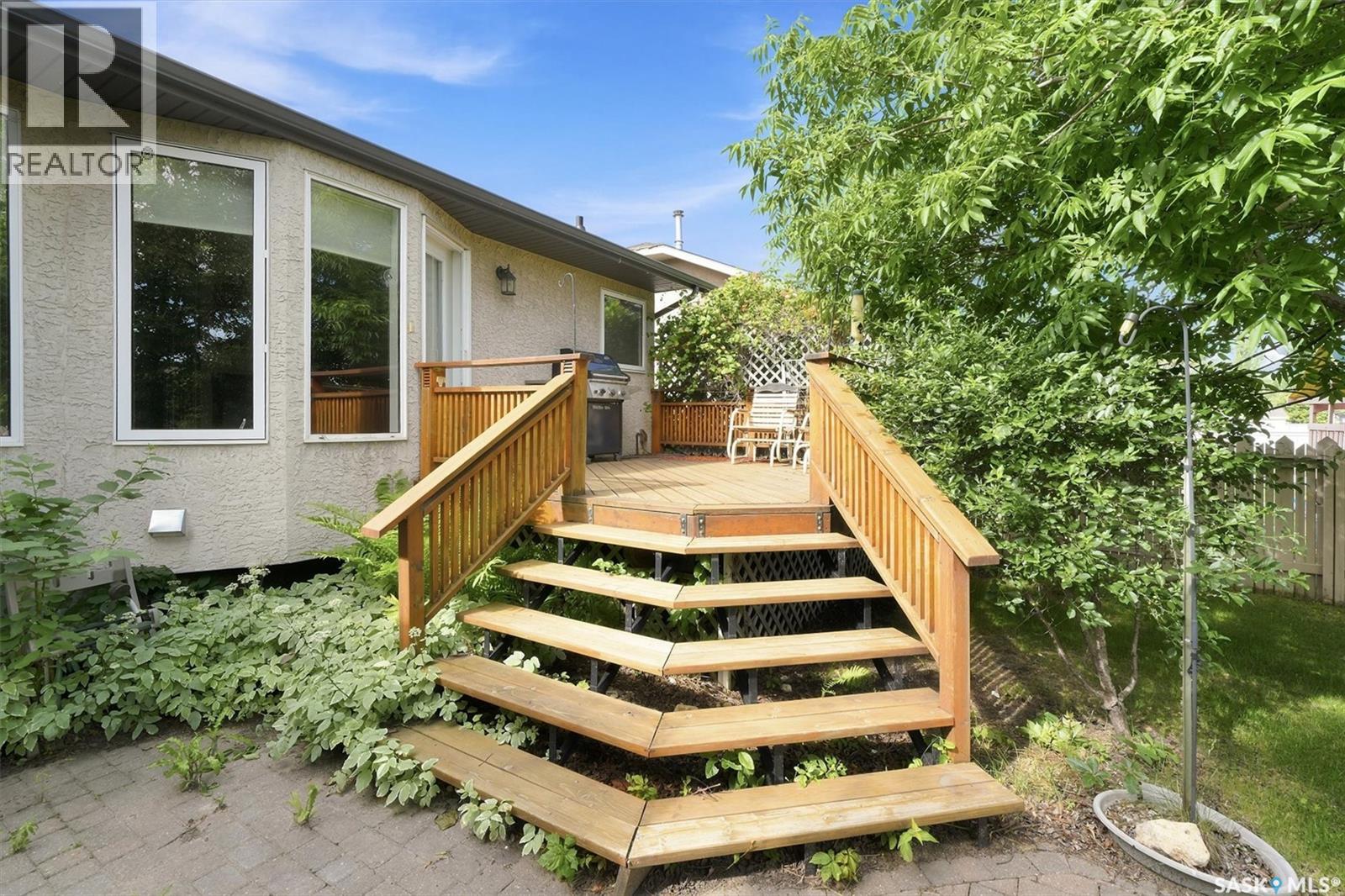 841 Martens CRESCENT - 47