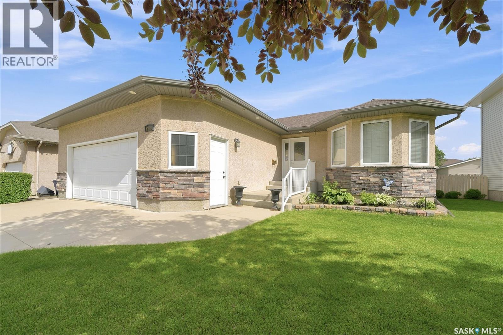 841 Martens CRESCENT - 51