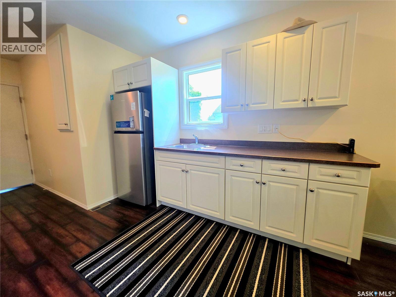 802 O AVENUE S - 9