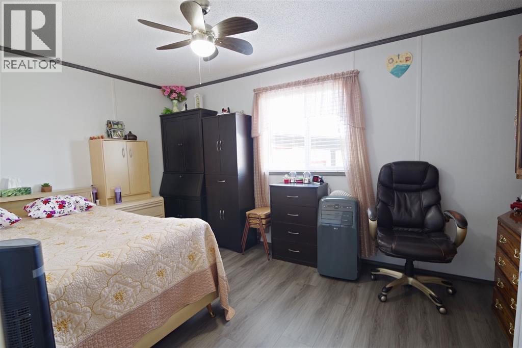 829 3 Street S - 13