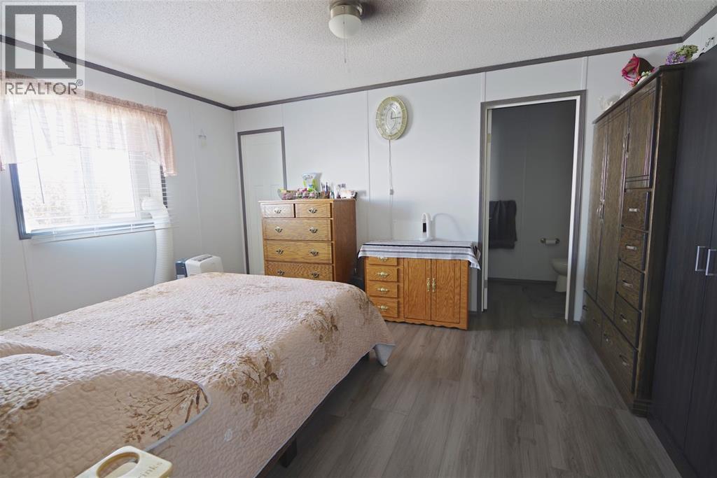 829 3 Street S - 15