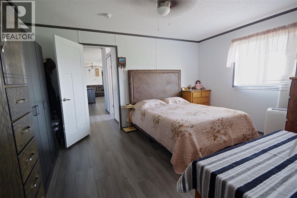 829 3 Street S - 16