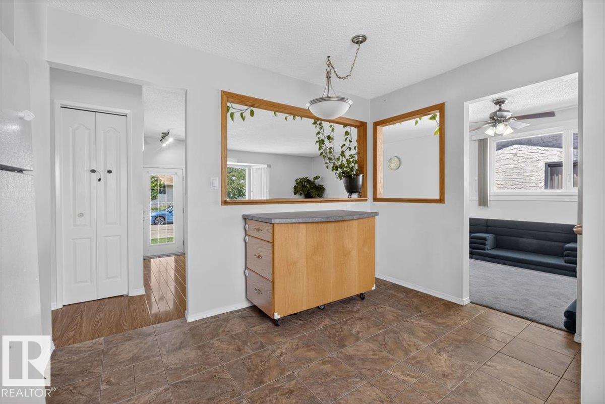 14735 123 ST NW - 16