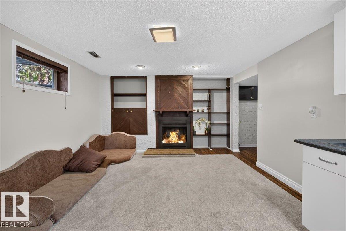 14735 123 ST NW - 30