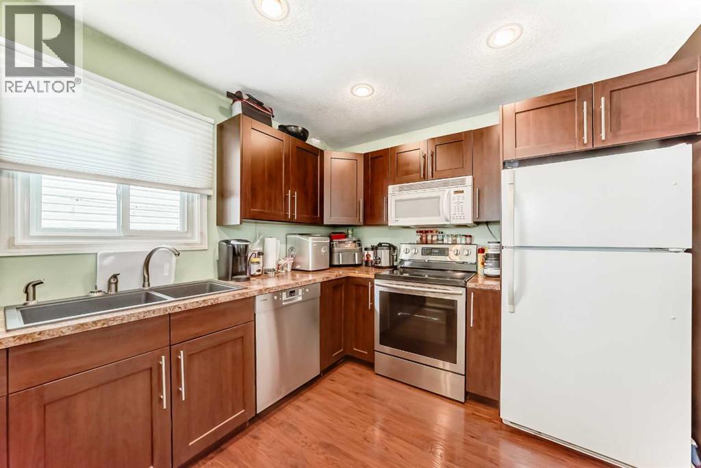 36 Castleglen Way NE - 11