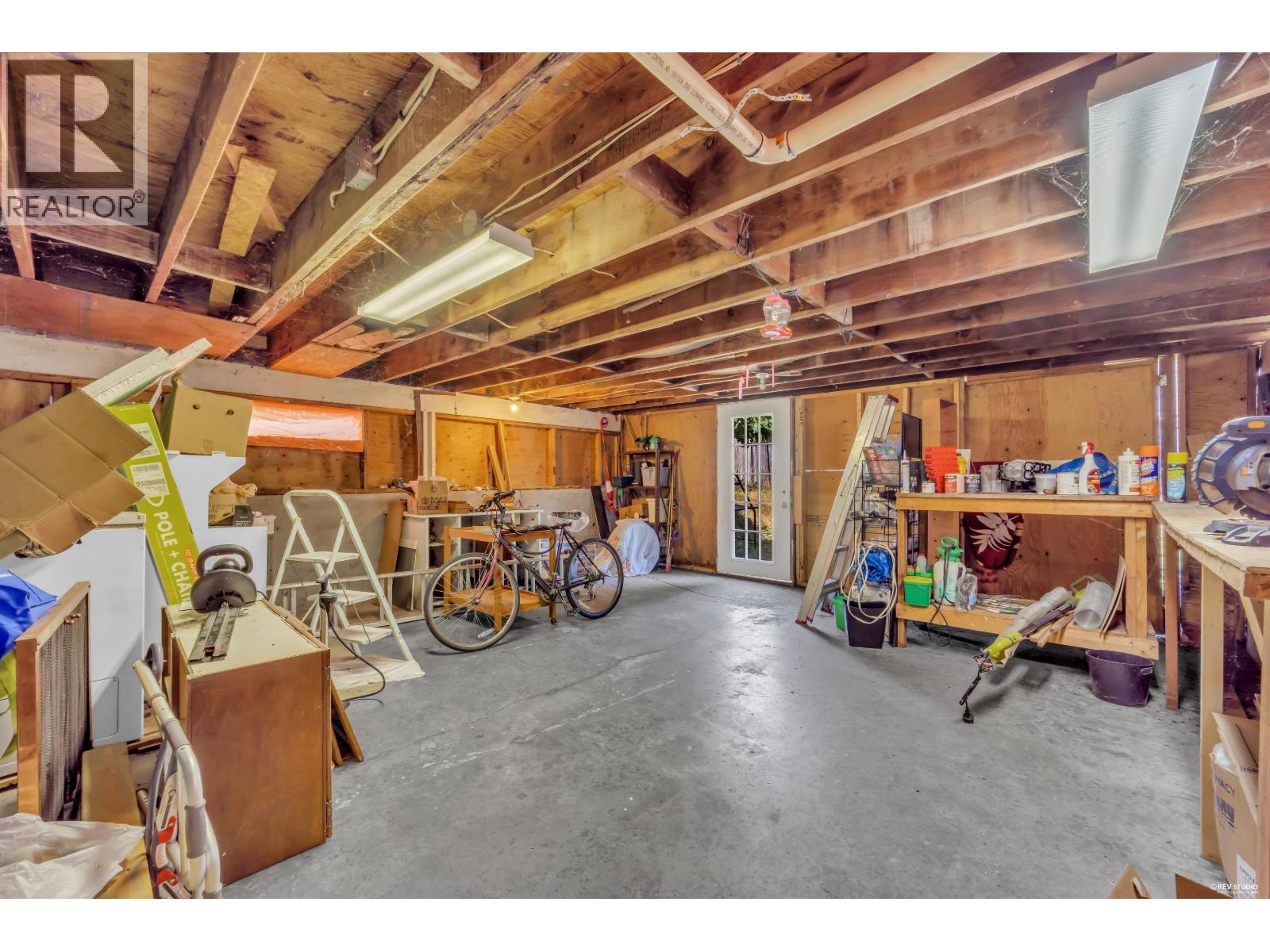 1749 DORSET AVENUE, Port Coquitlam