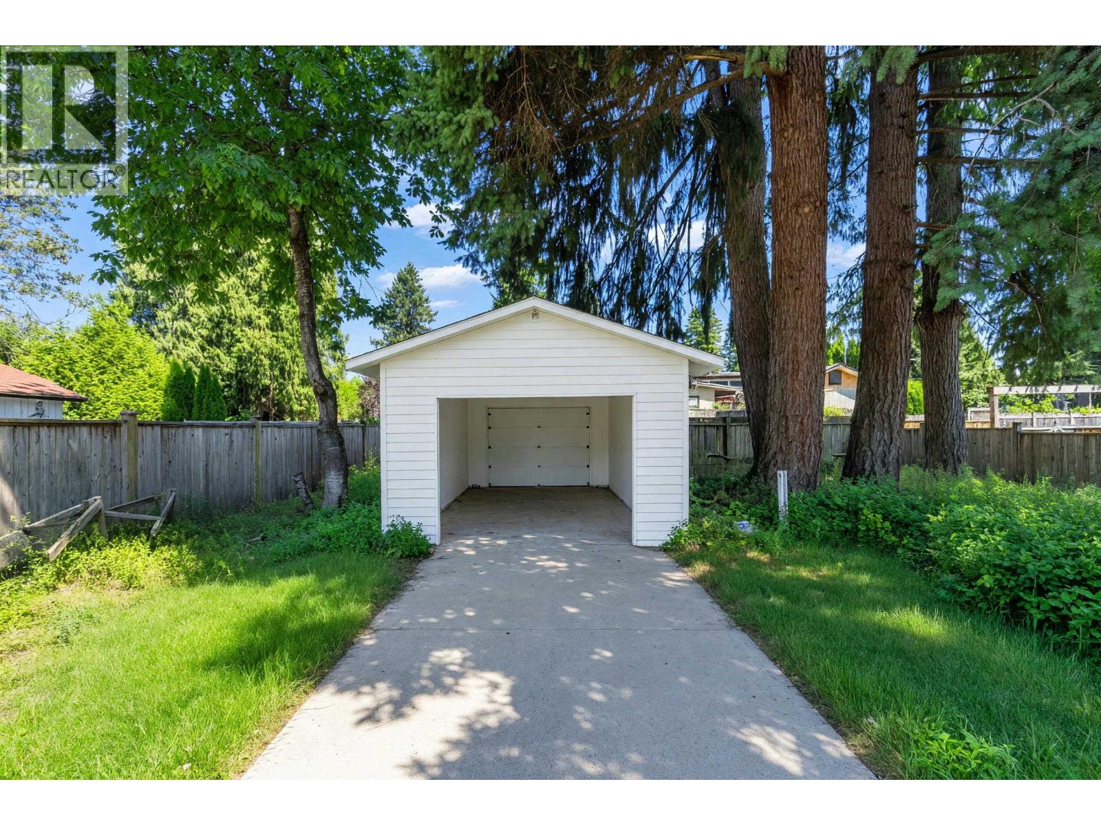 1749 DORSET AVENUE, Port Coquitlam