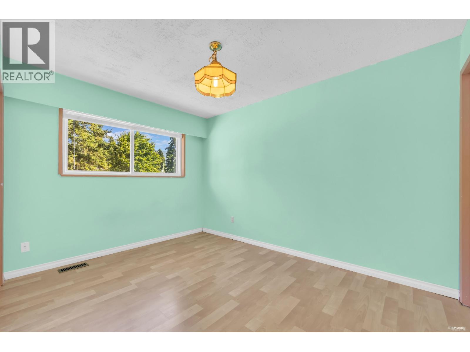 1749 DORSET AVENUE, Port Coquitlam