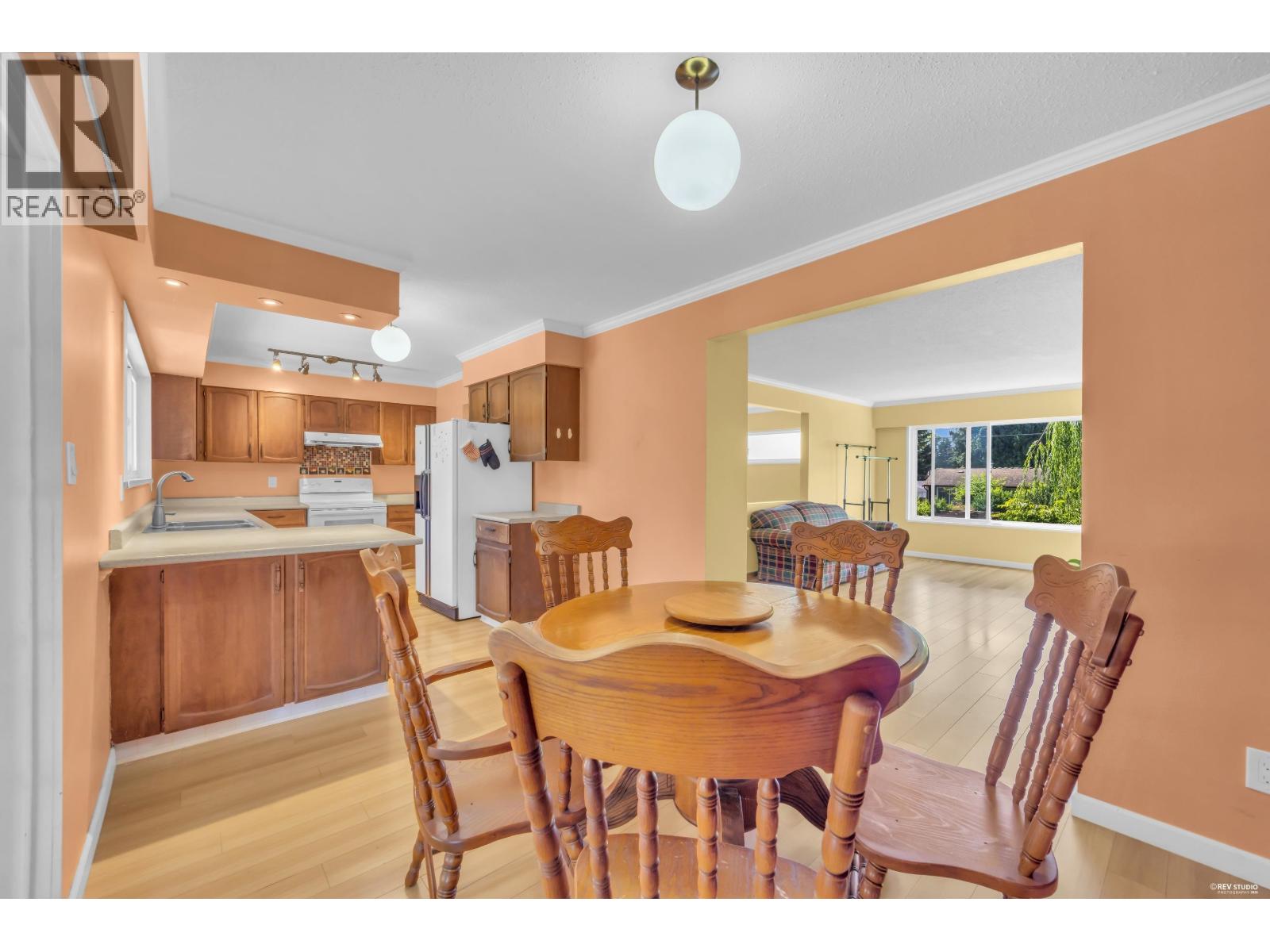 1749 DORSET AVENUE, Port Coquitlam