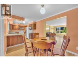 1749 Dorset Avenue, Port Coquitlam, BC V3B2A3 Photo 9