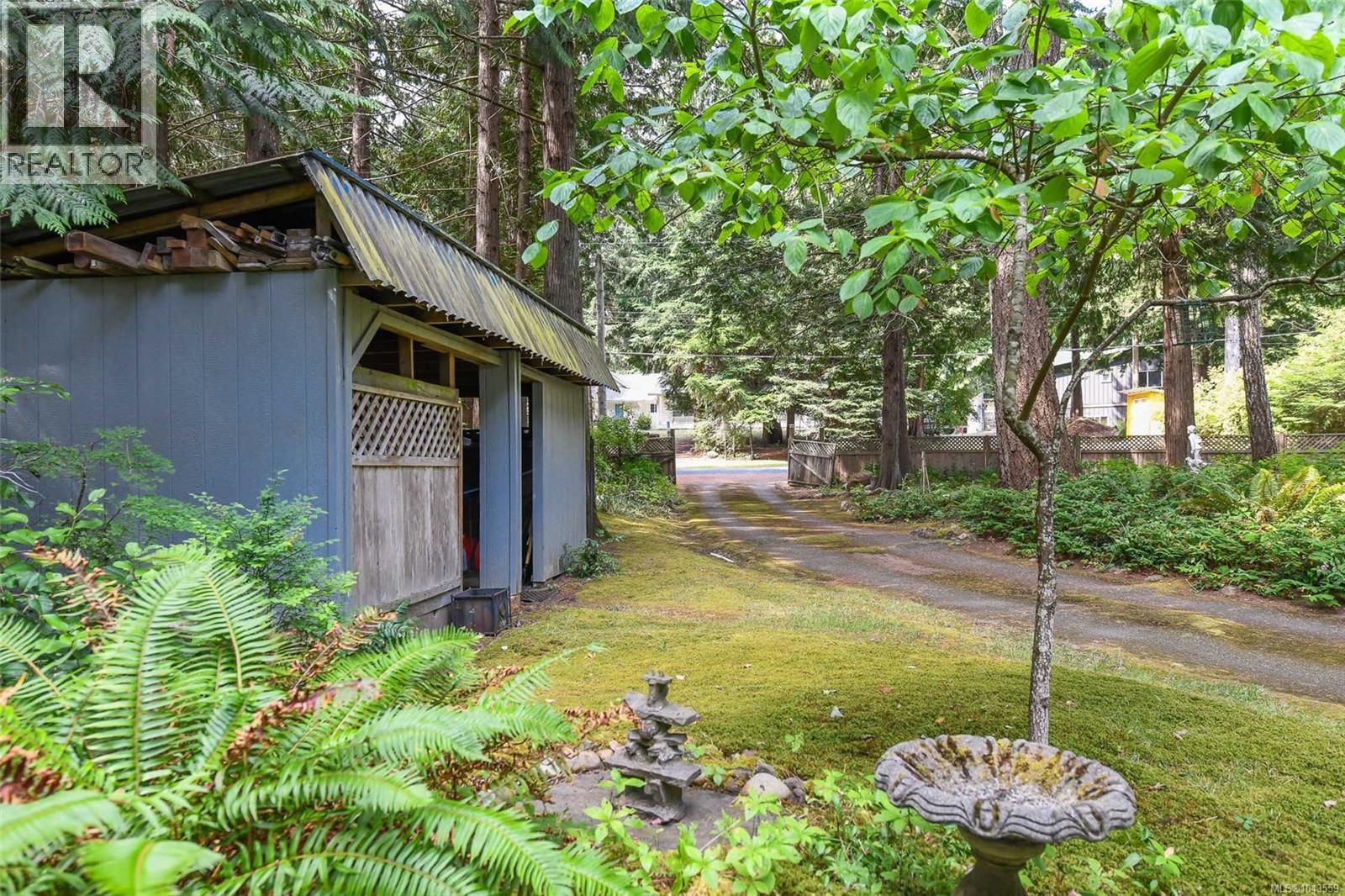 100 Baynes Dr - Image 23