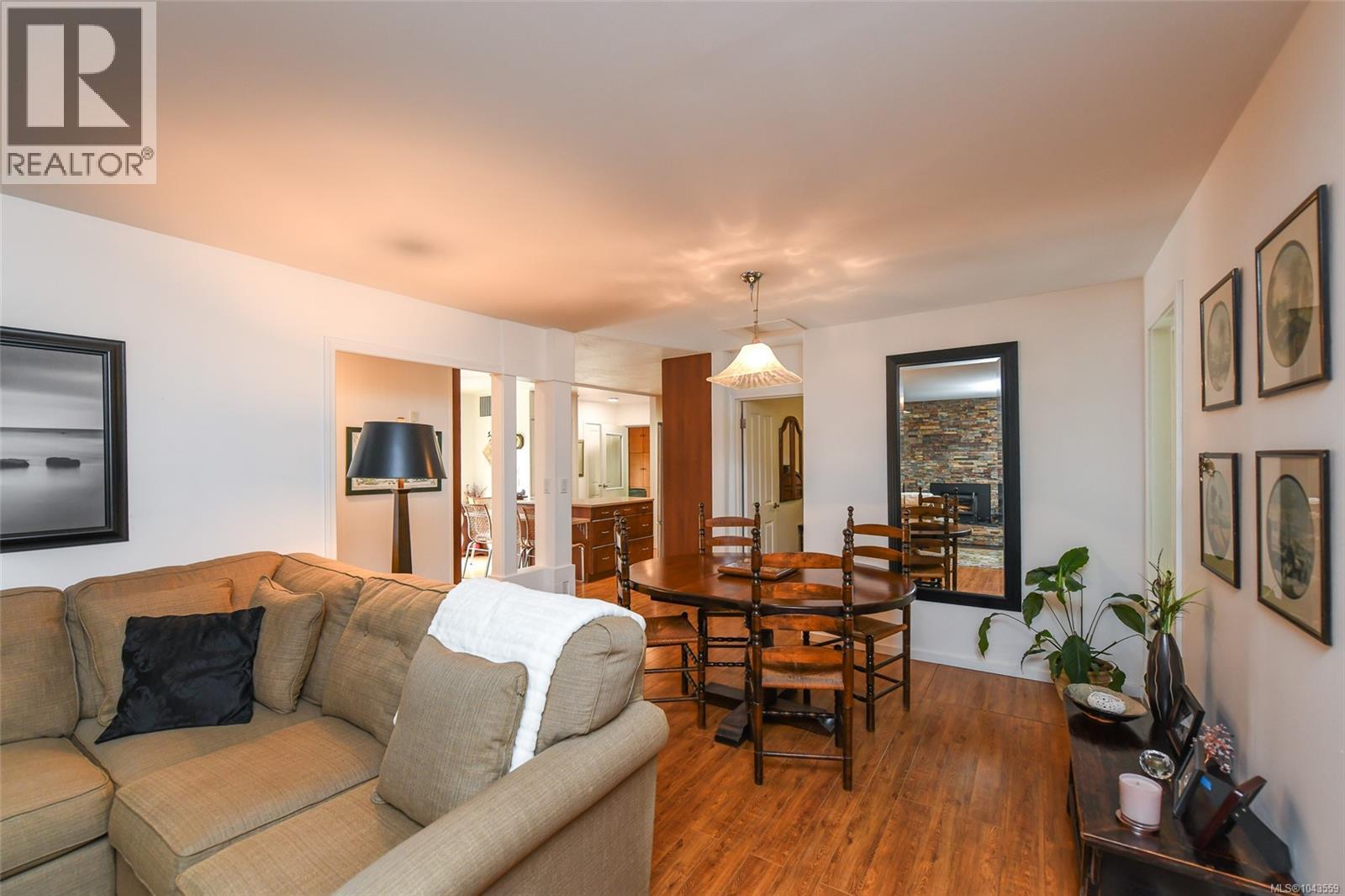 100 Baynes Dr - 32