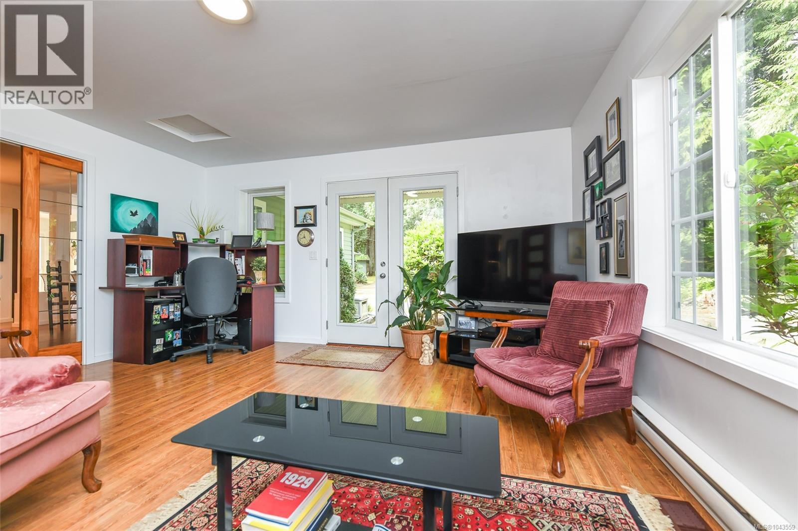 100 Baynes Dr - 37