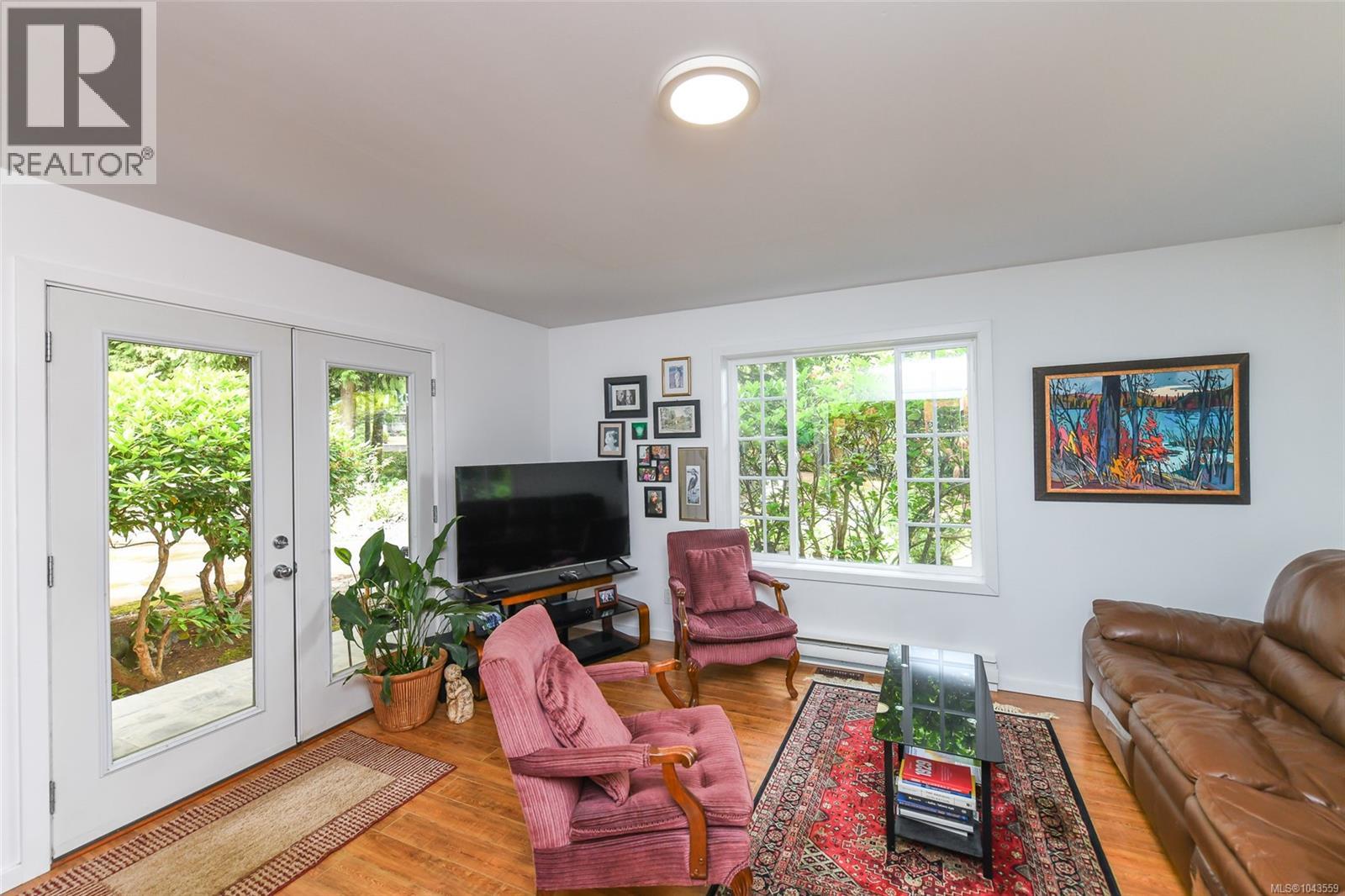 100 Baynes Dr - Image 39