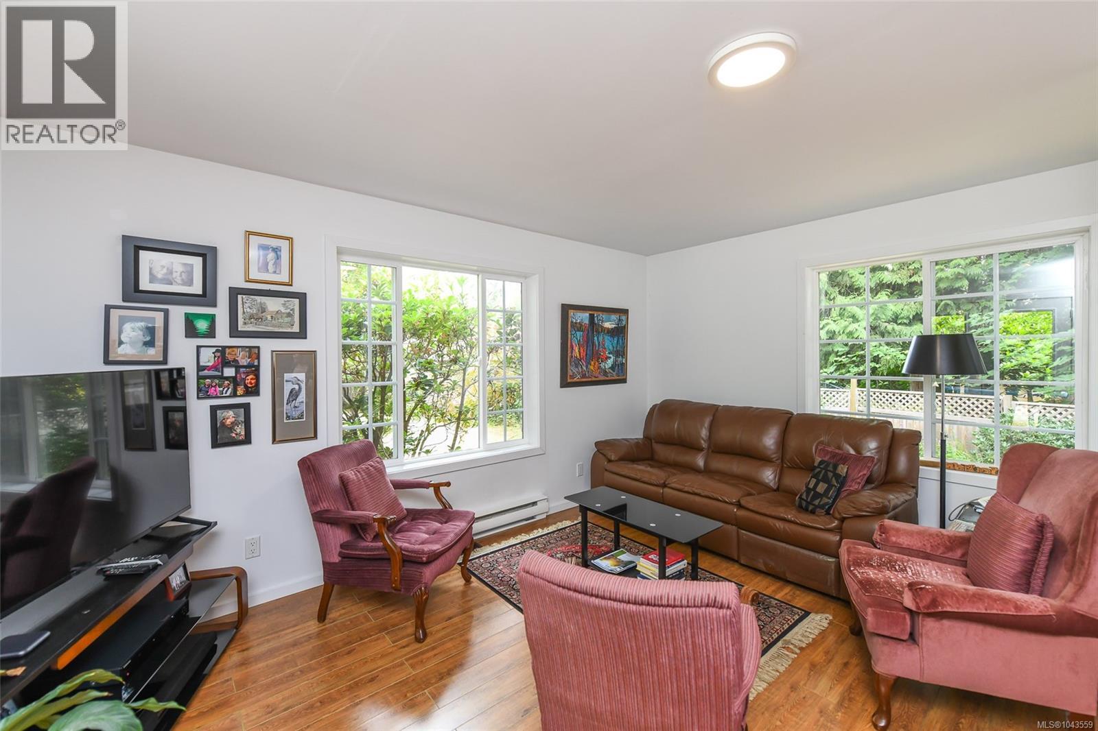 100 Baynes Dr - Image 40
