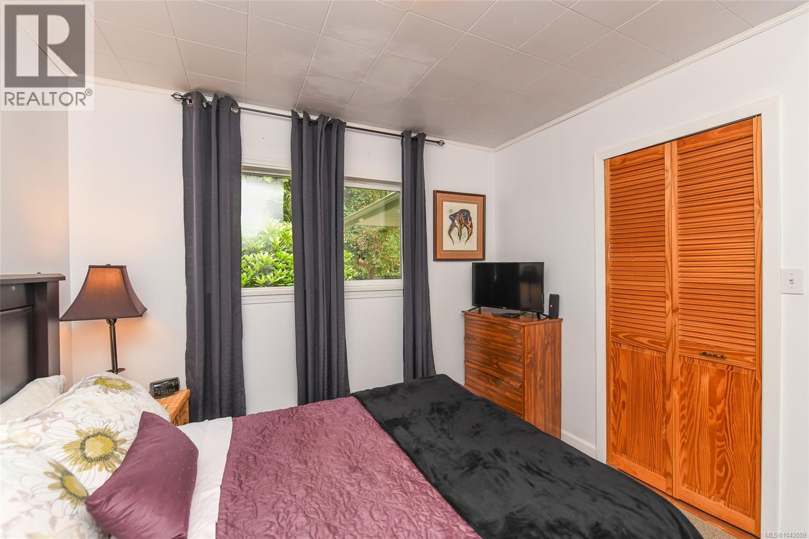 100 Baynes Dr - 45