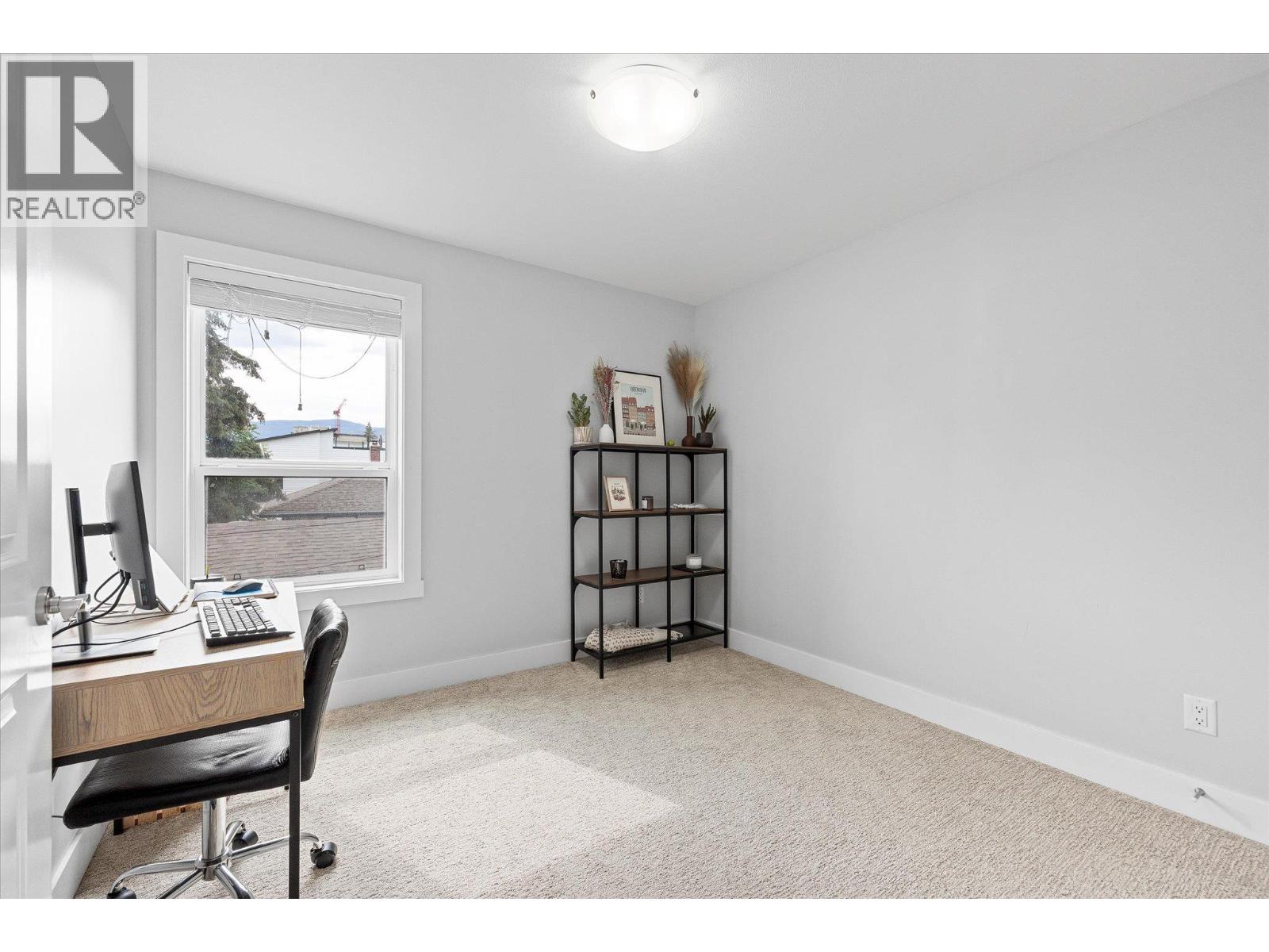 #3 795 Stockwell Avenue - 23