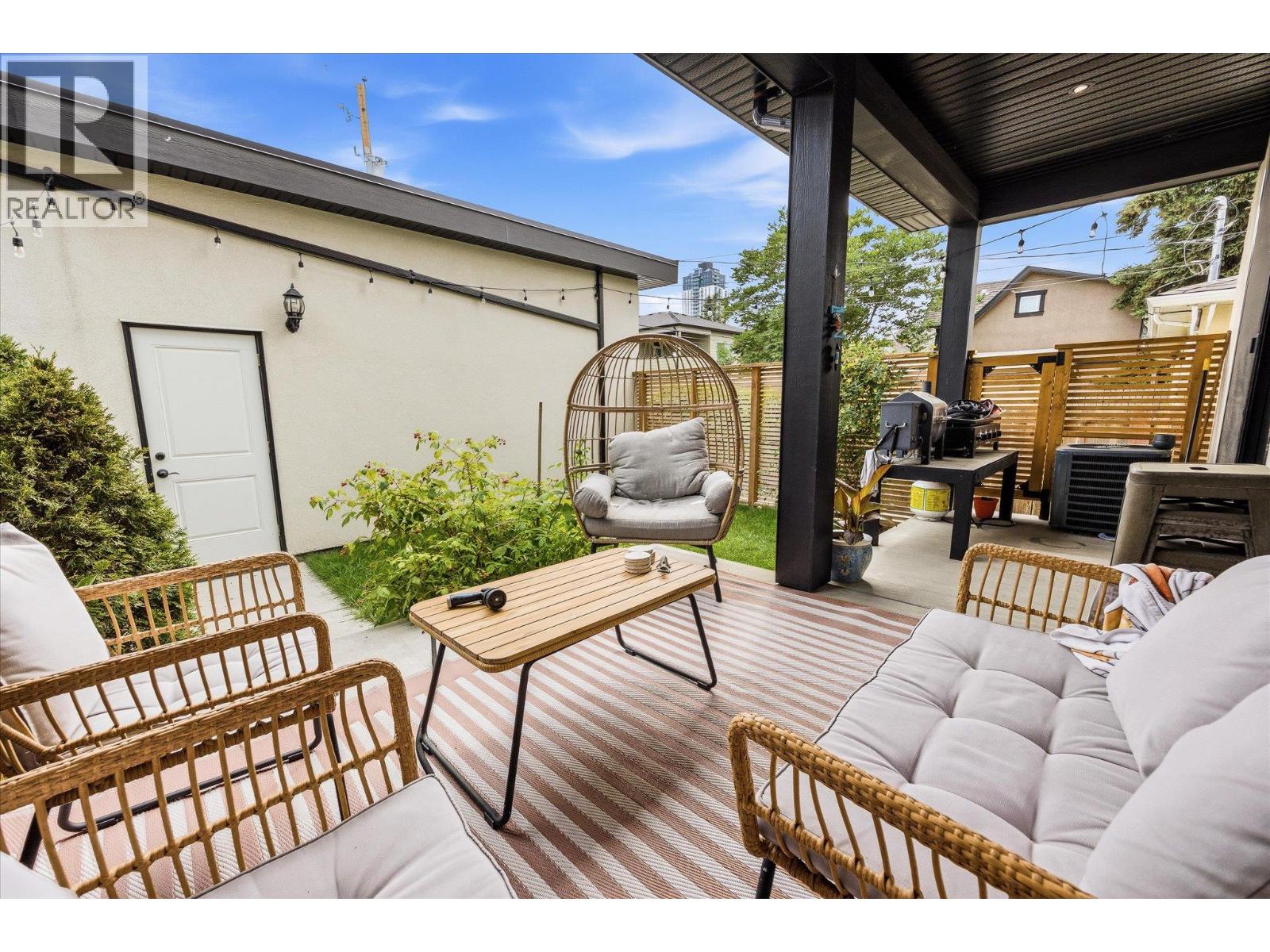 #3 795 Stockwell Avenue - 30