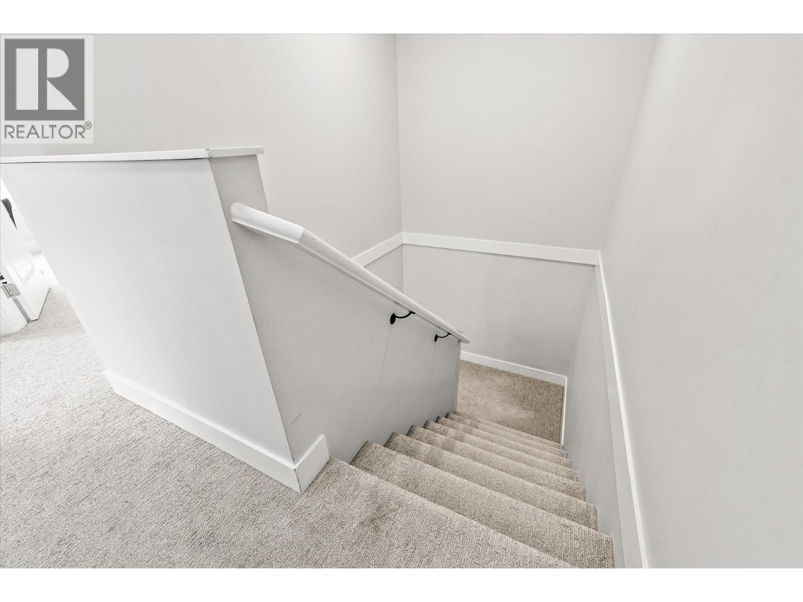 #3 795 Stockwell Avenue - 18