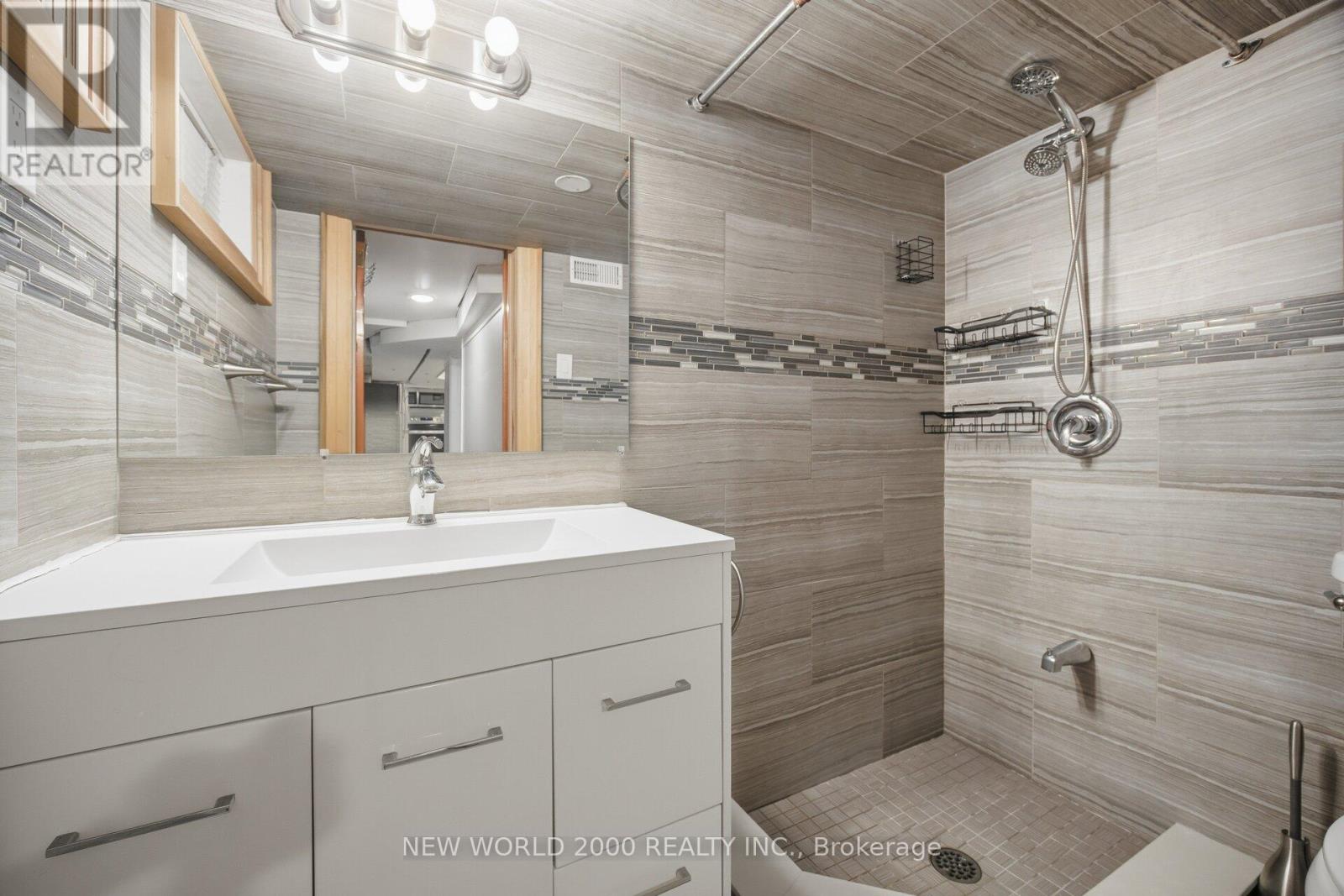 20 ROCKWELL AVENUE - 14
