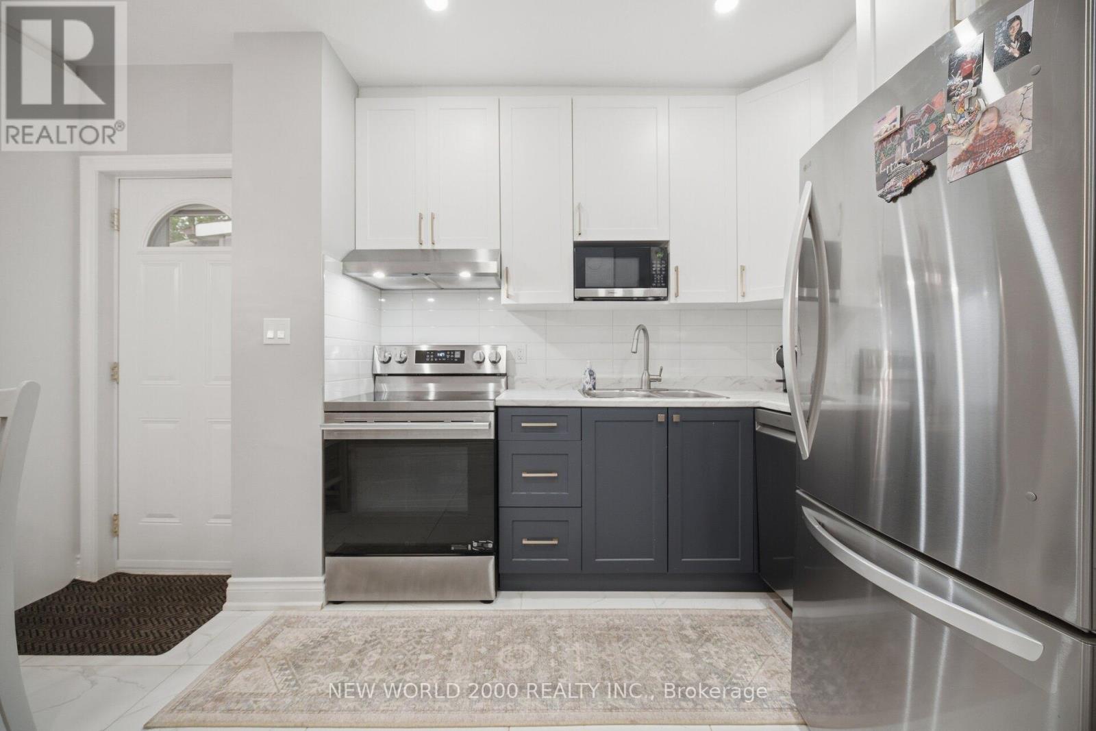 20 ROCKWELL AVENUE - 5