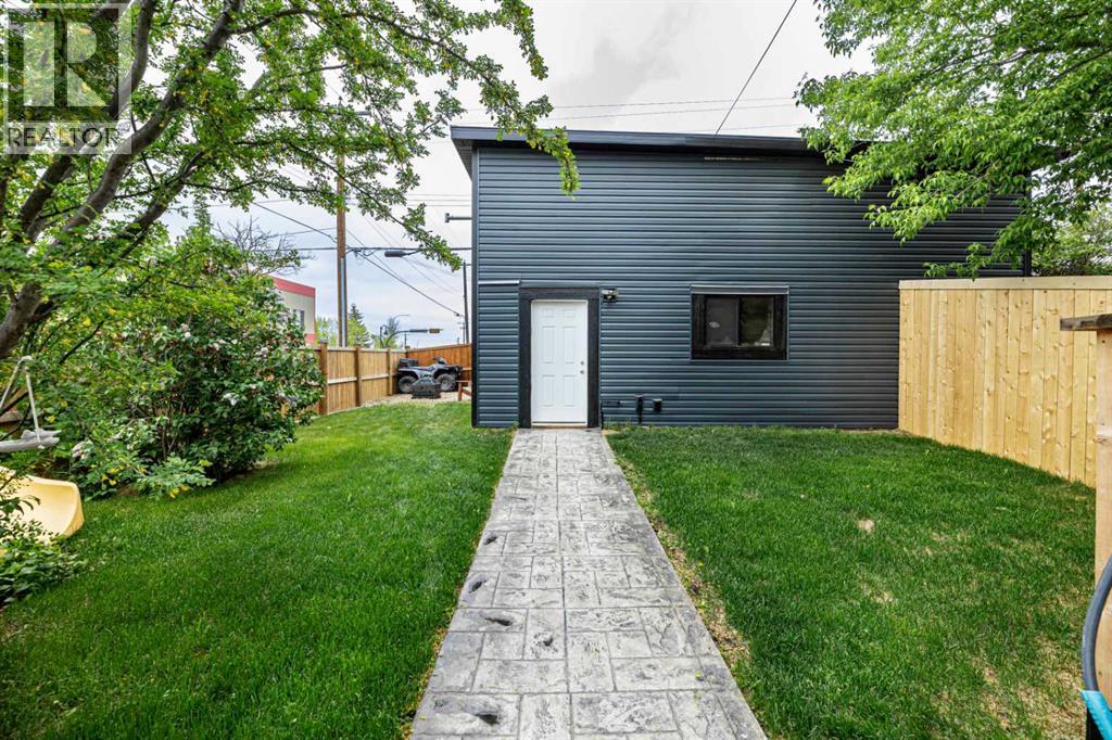 4836 49 Street - 34