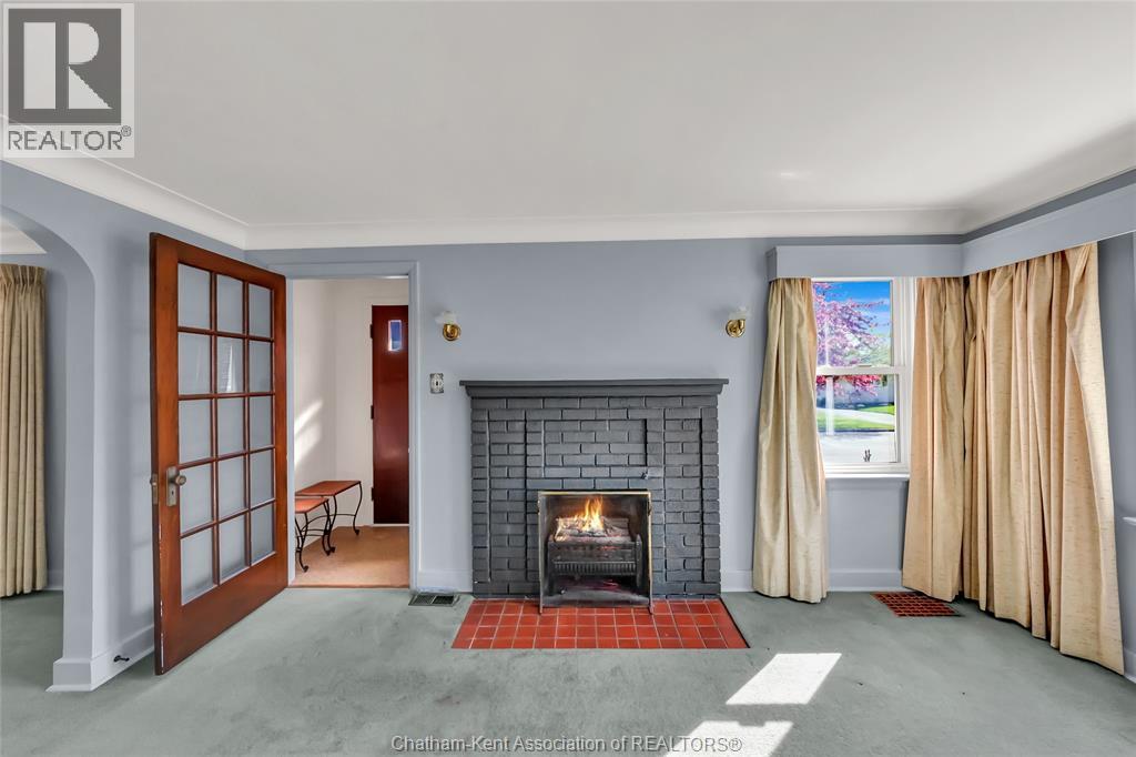 17 Grand AVENUE - 23