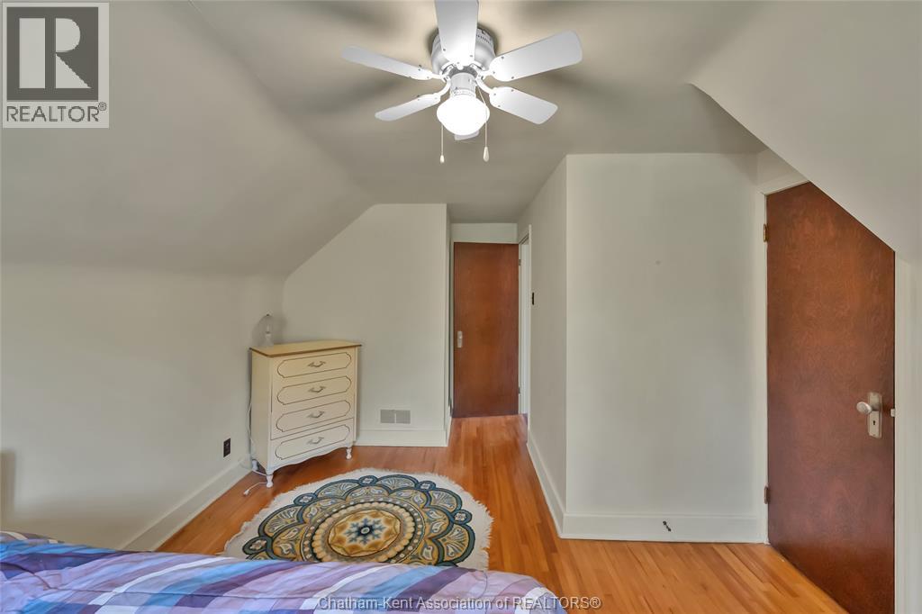 17 Grand AVENUE - 32