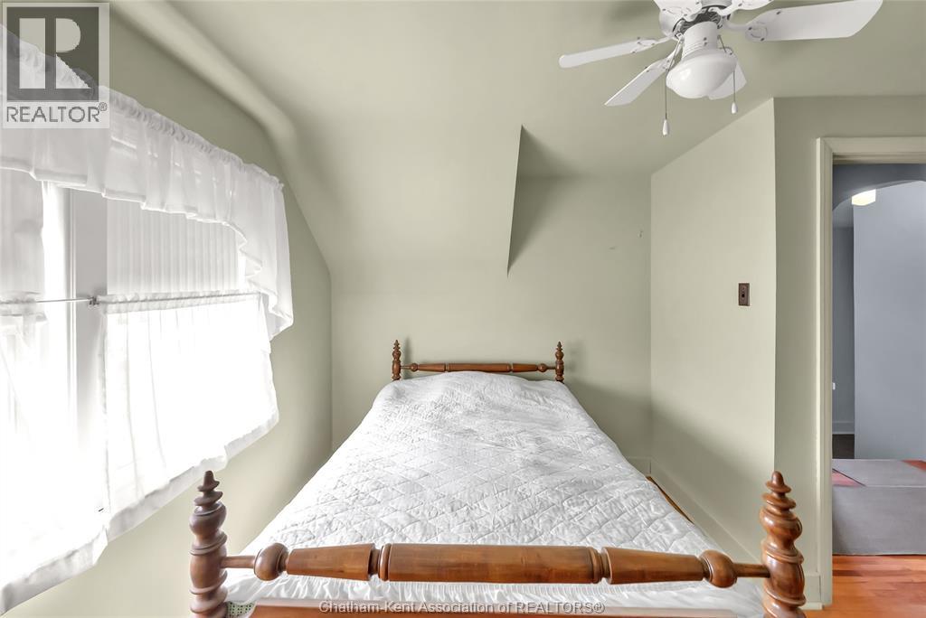 17 Grand AVENUE - 35