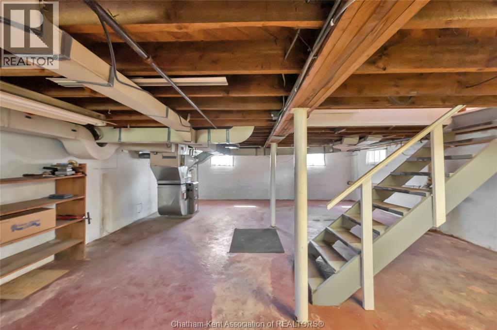 17 Grand AVENUE - 36