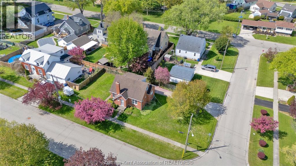 17 Grand AVENUE - 42