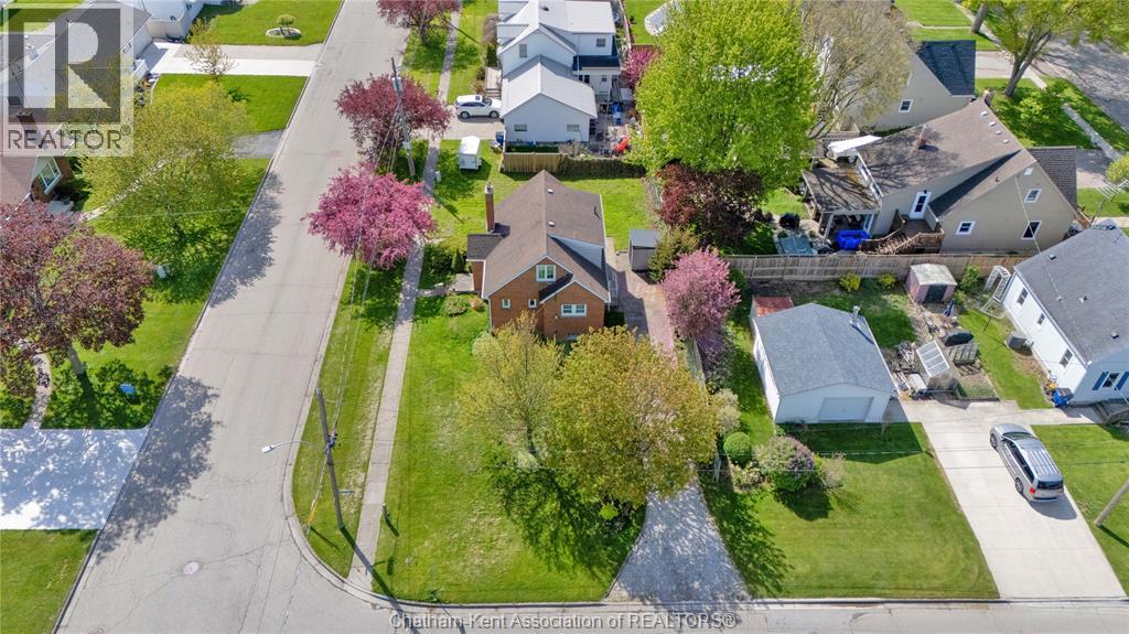 17 Grand AVENUE - 43