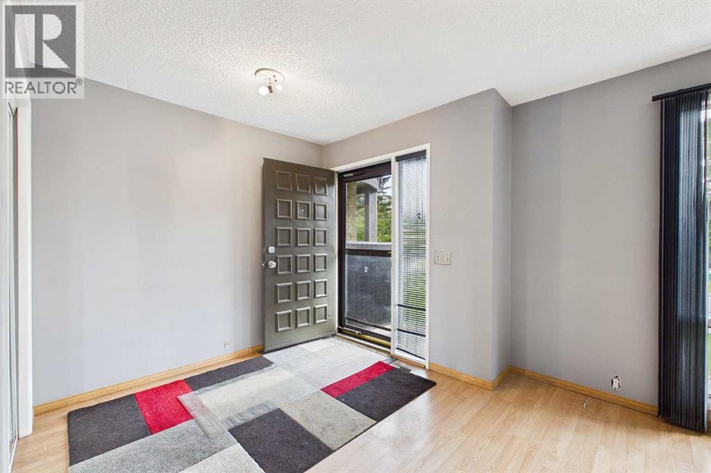 #3 2300 Oakmoor Drive SW - 2