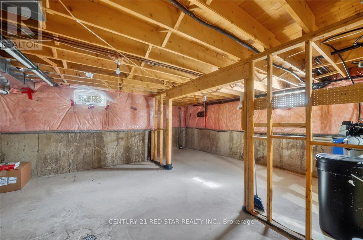 1775 LORETTA AVENUE - 28
