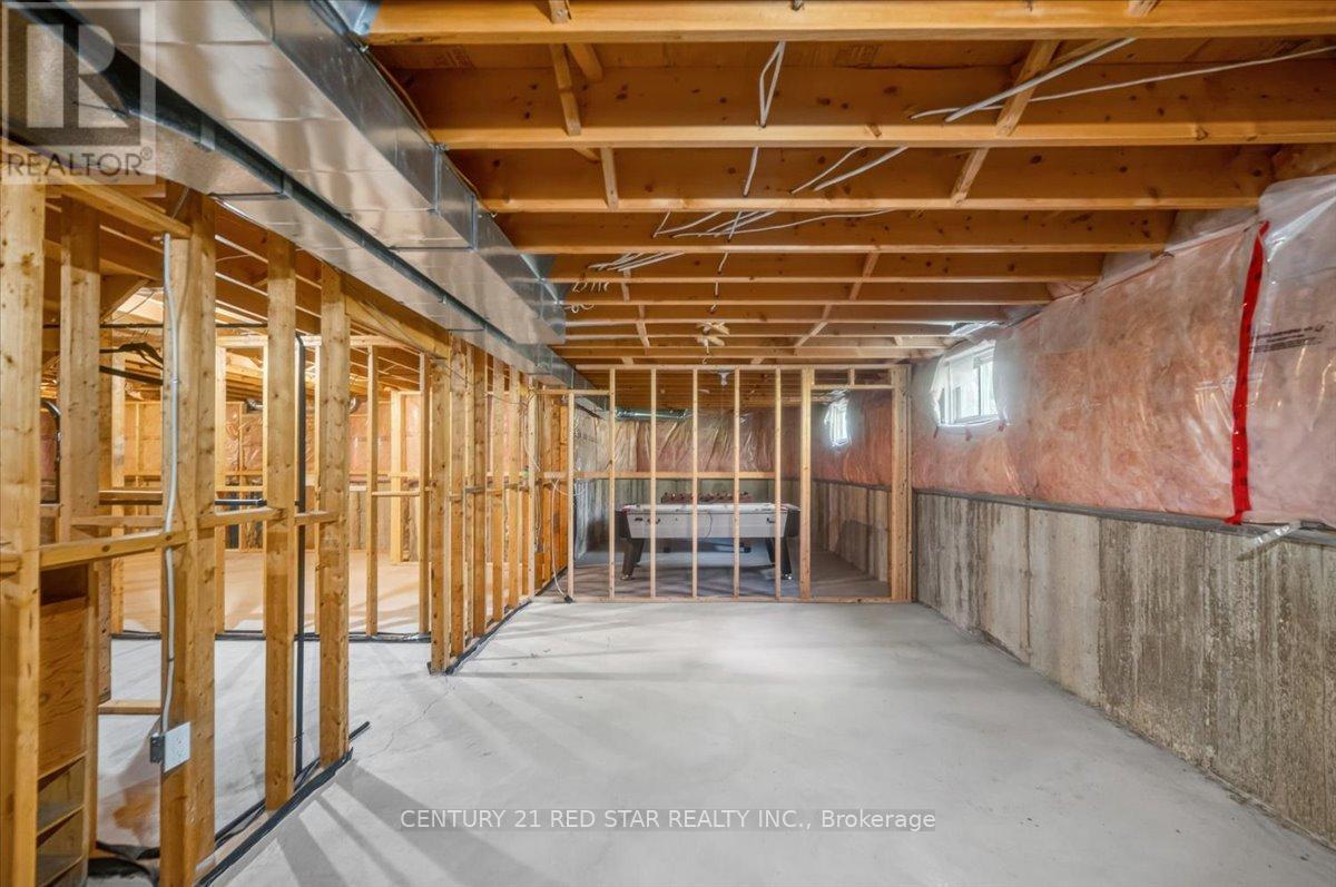1775 LORETTA AVENUE - 29