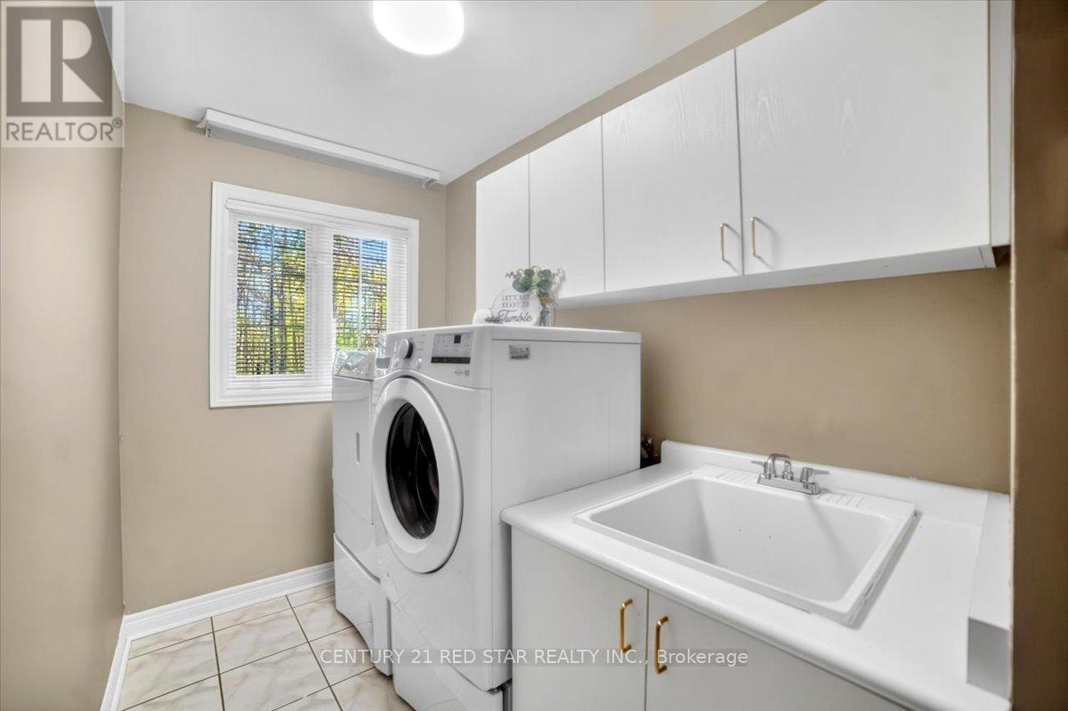 1775 LORETTA AVENUE - 25